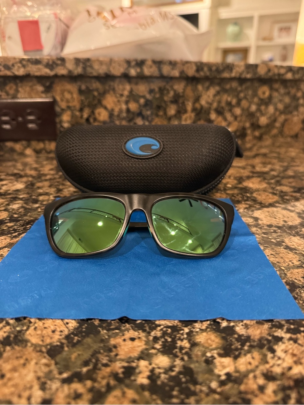 Costa Cheeca tortoise green lenses sunglasses polarized